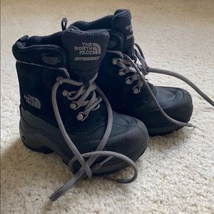 The North Face Waterproof Snowboots